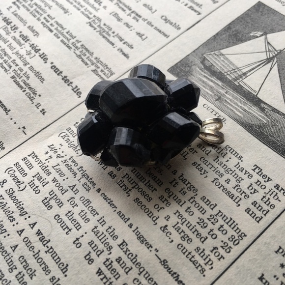 Vintage Clip Earring Repurposed Black Pendant - Picture 1 of 3